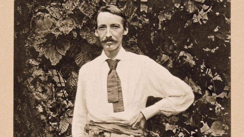 Robert Louis Stevenson (1850-1894) alle isole Samoa dove lo scrittore si trasfer&igrave; nel 1889
