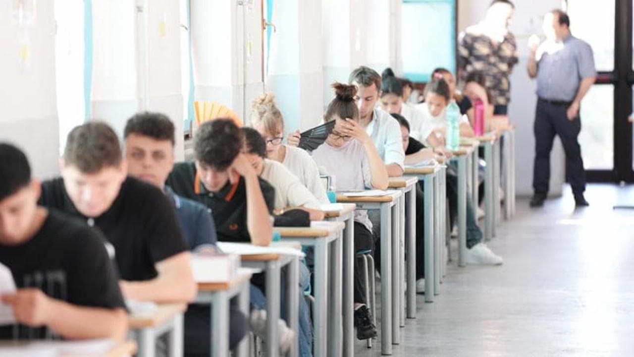 Maturità 2027, è già polemica. I tempi sono troppo stretti e c’è chi chiede di rivedere le date
