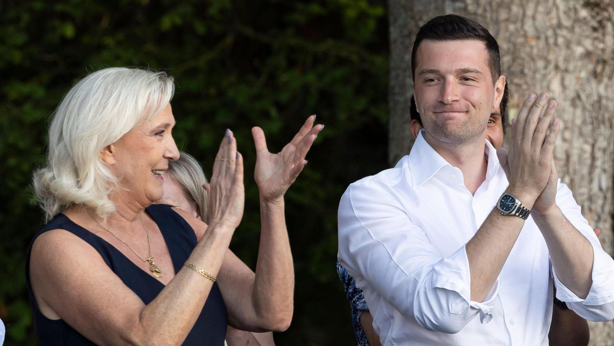 Le Pen-Bardella, resa dei conti tra i due clan