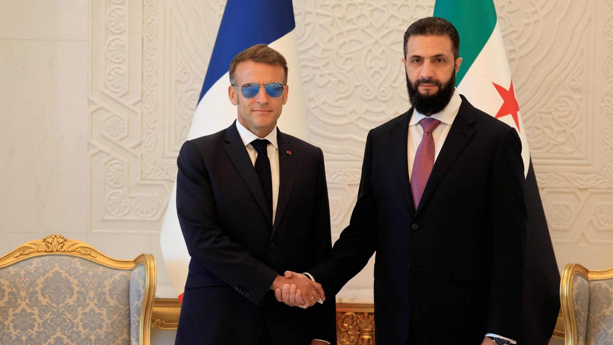 esplosioni a damasco 18 feriti paura per macron 200 al sicuro da Repubblica.it esplosioni a damasco 18 feriti paura per macron 200 al sicuro