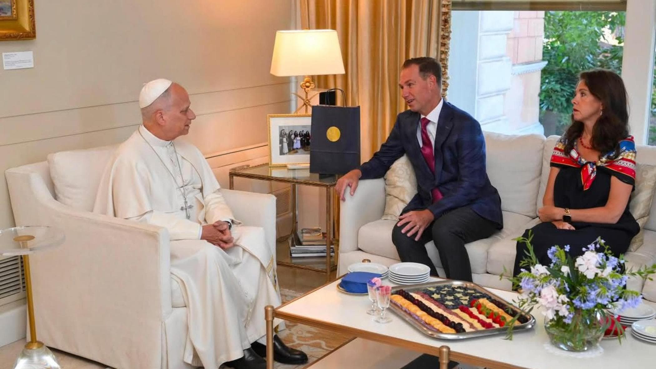 l8217ambasciatore burch papa leone e trump sono pi249 simili di quanto si creda da Repubblica.it l8217ambasciatore burch papa leone e trump sono pi249 simili di quanto si creda
