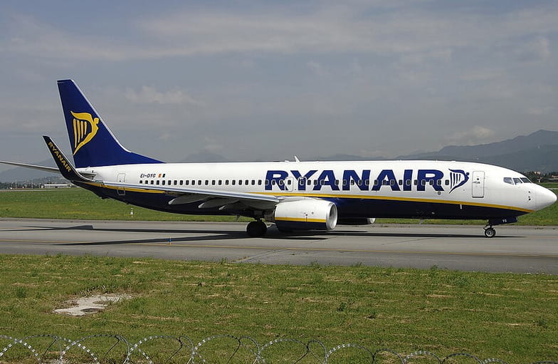 Un Boeing 737-8AS, stesso modello del velivolo che ha accusato la grave avaria