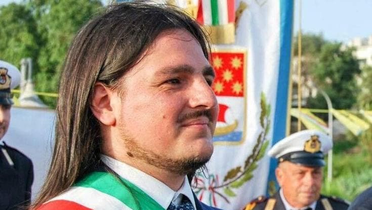 Il sindaco di bacoli Josi Della Ragione