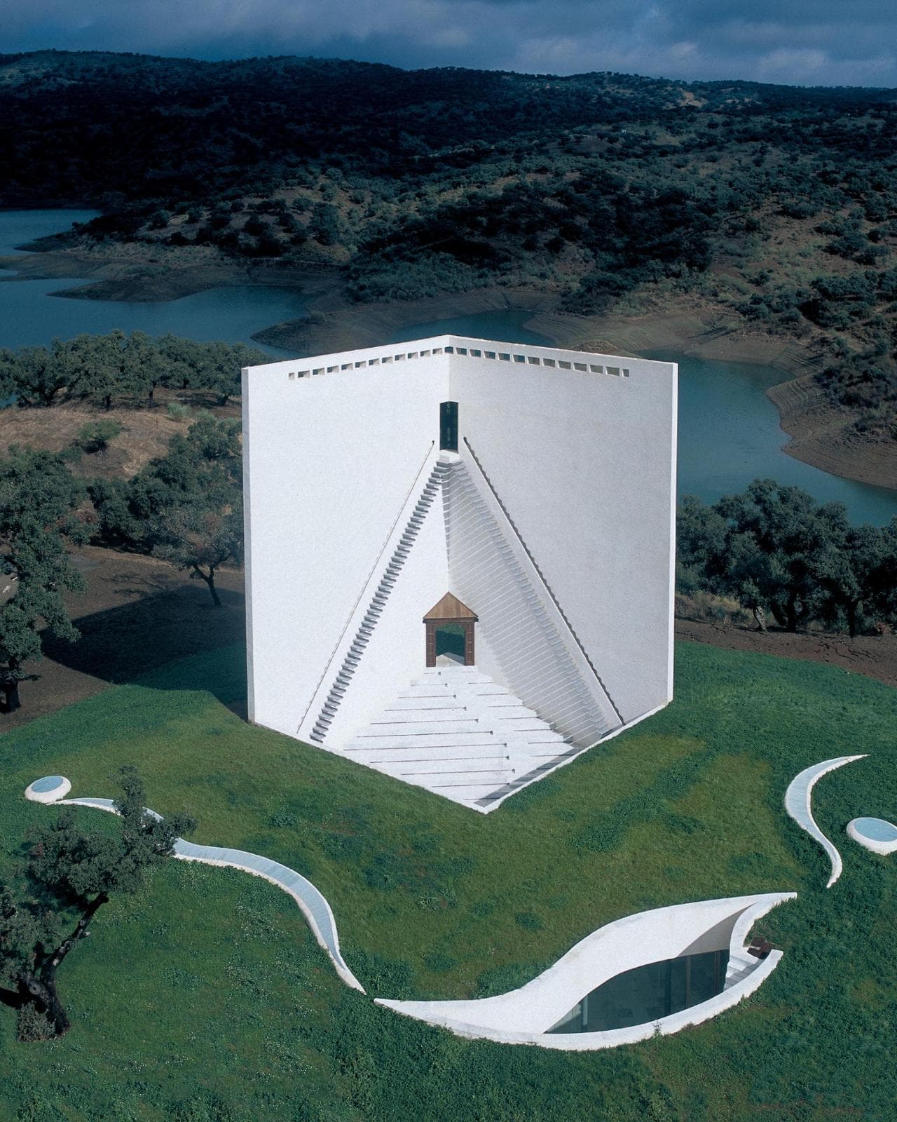 La casa de Retiro Espiritual (1975), vicino a Siviglia. "L'ho vista in sogno cinquant'anni fa. Ci ho messo venti anni per trovare il posto giusto per costruirla"
