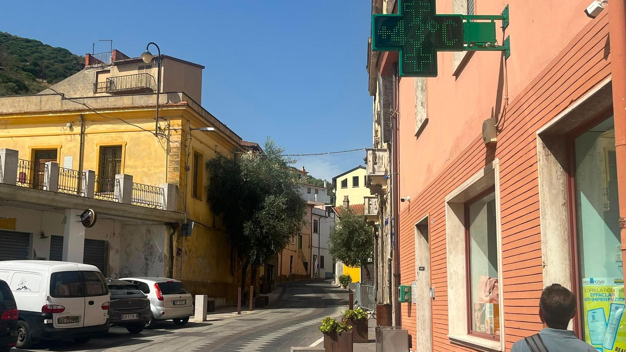 Nel paese che vive a 46 gradi. “Strade vuote, asili chiusi, le tubature roventi scoppiano”