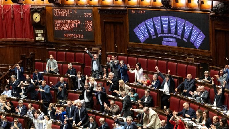 Roma, 14 luglio: l'emendamento della maggioranza respinto alla Camera dei deputati