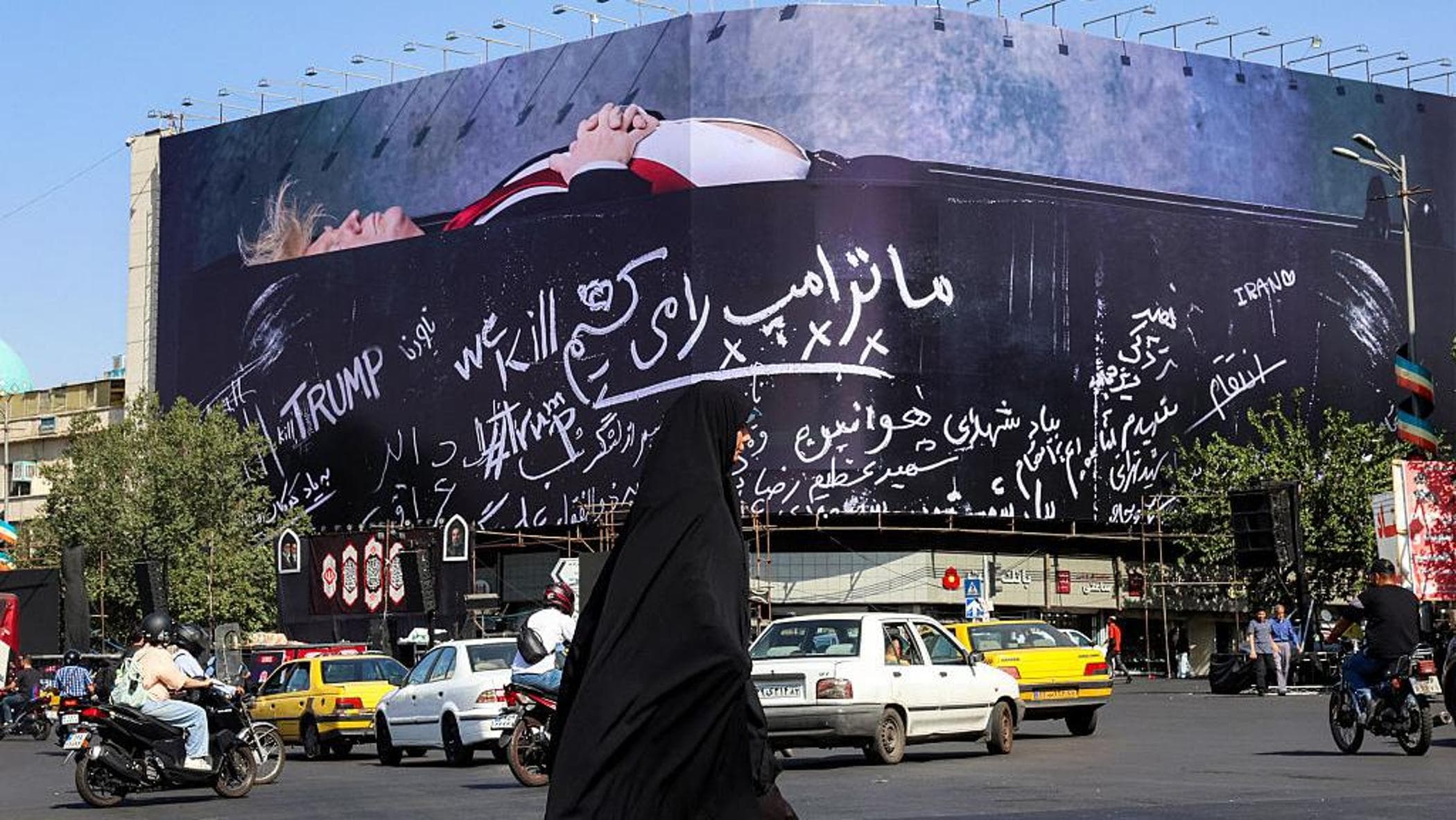 Guerra in Iran, le news di oggi. Esplosioni a Teheran. Usa colpiscono una petroliera che forza il blocco navale