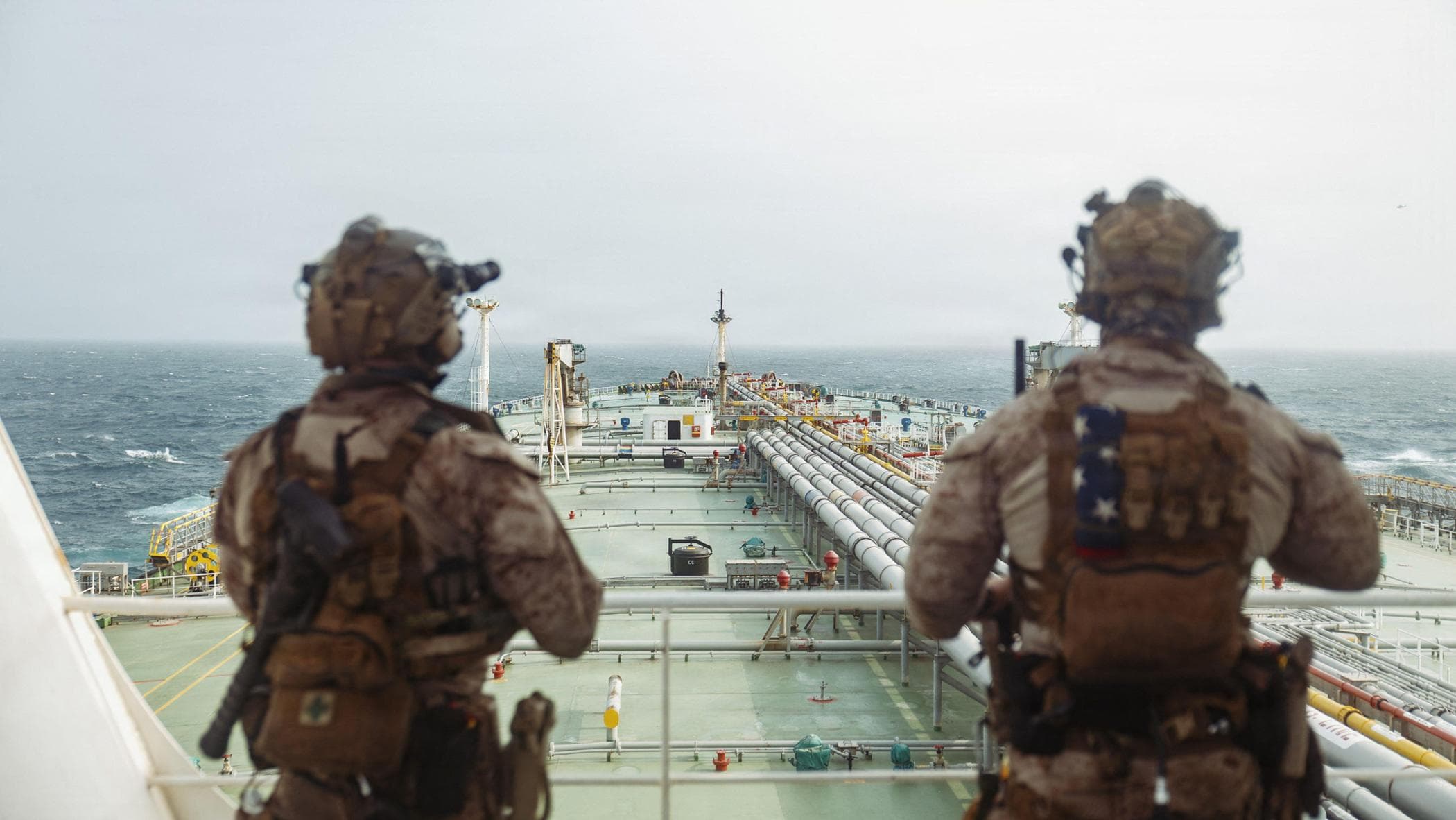 Iran, attacco a ponti e centrali. Allarme acqua per il Kuwait