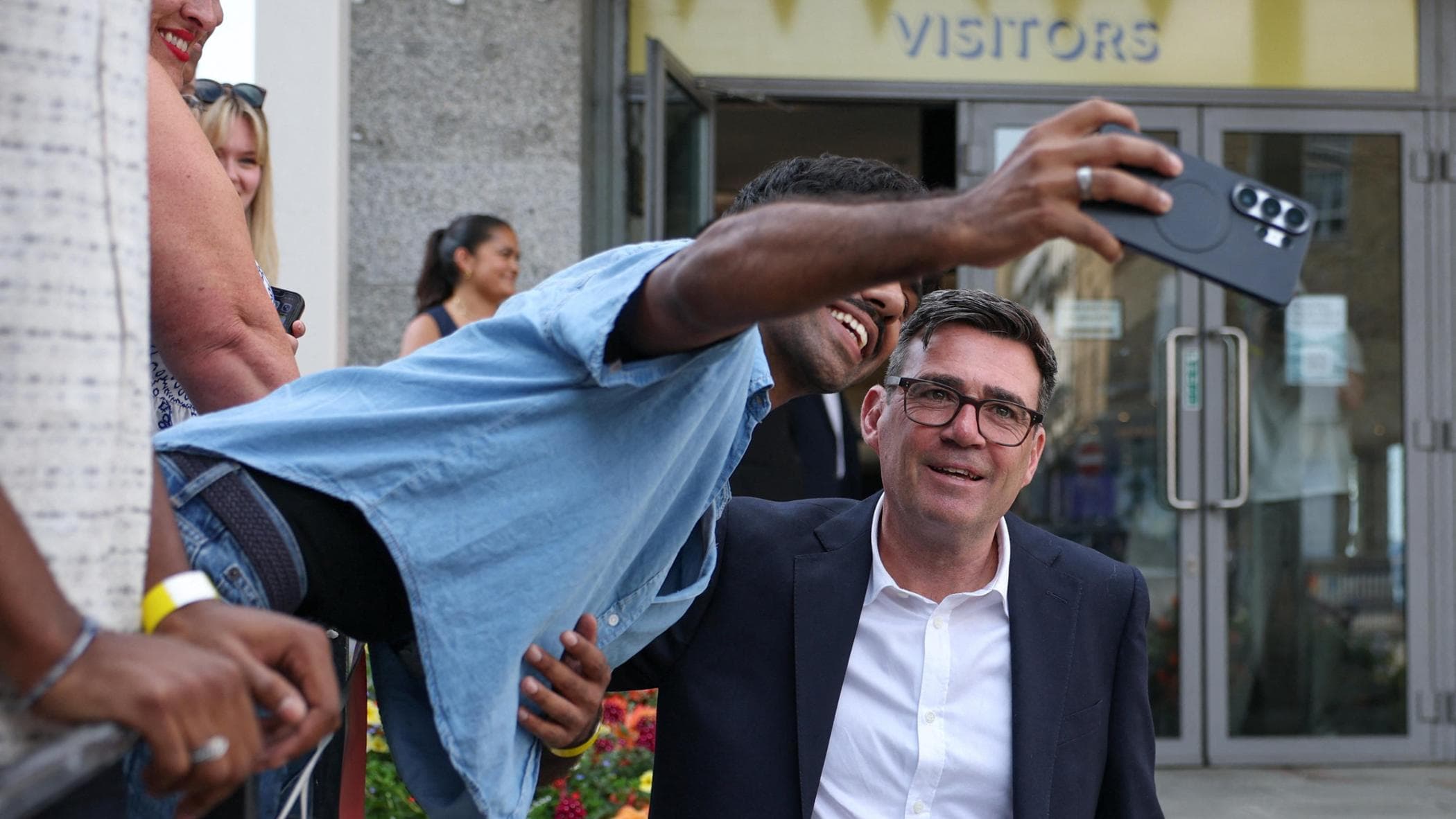 Il deputato Labour che lo ha lanciato: “Burnham ha un vero piano per il Regno, vi stupirà”
