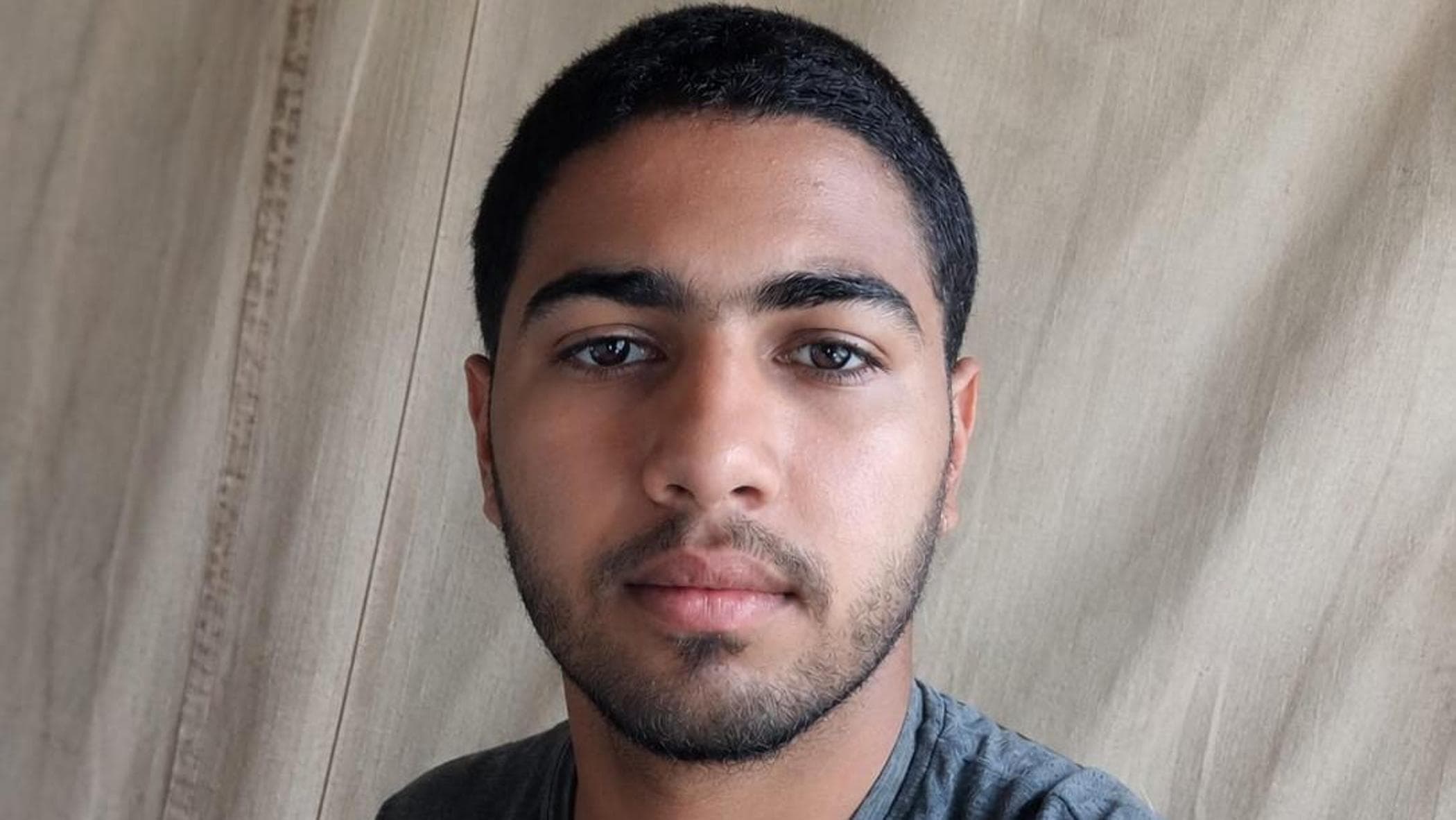 il sogno di khalil bloccato a gaza italia aiutami a diventare medico da Repubblica.it il sogno di khalil bloccato a gaza italia aiutami a diventare medico