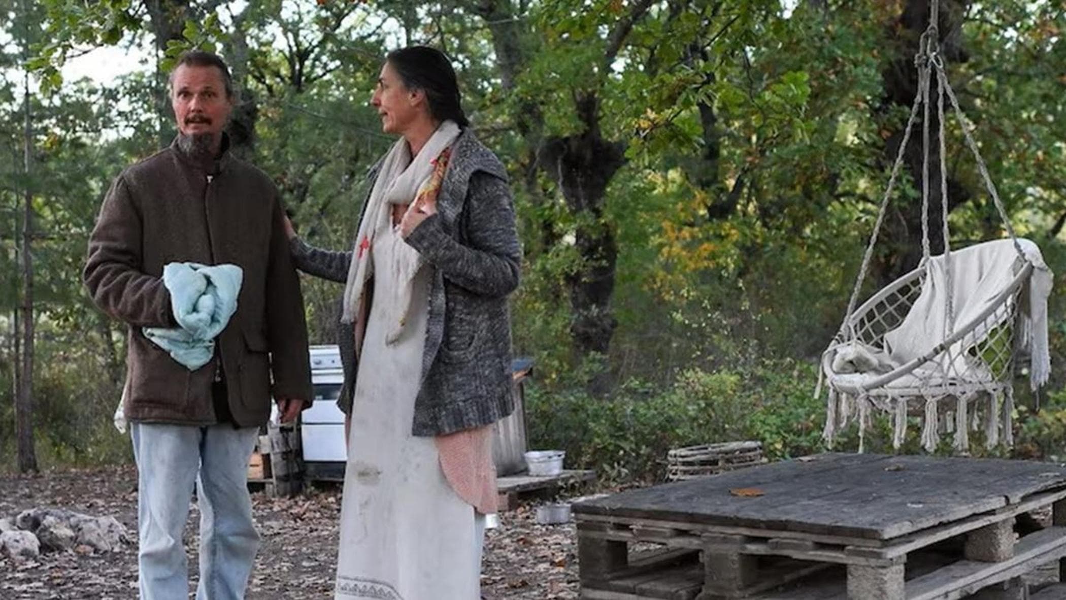 Famiglia nel bosco, si attende in settimana l’ordinanza dei giudici. Catherine: “Sono molto nervosa”