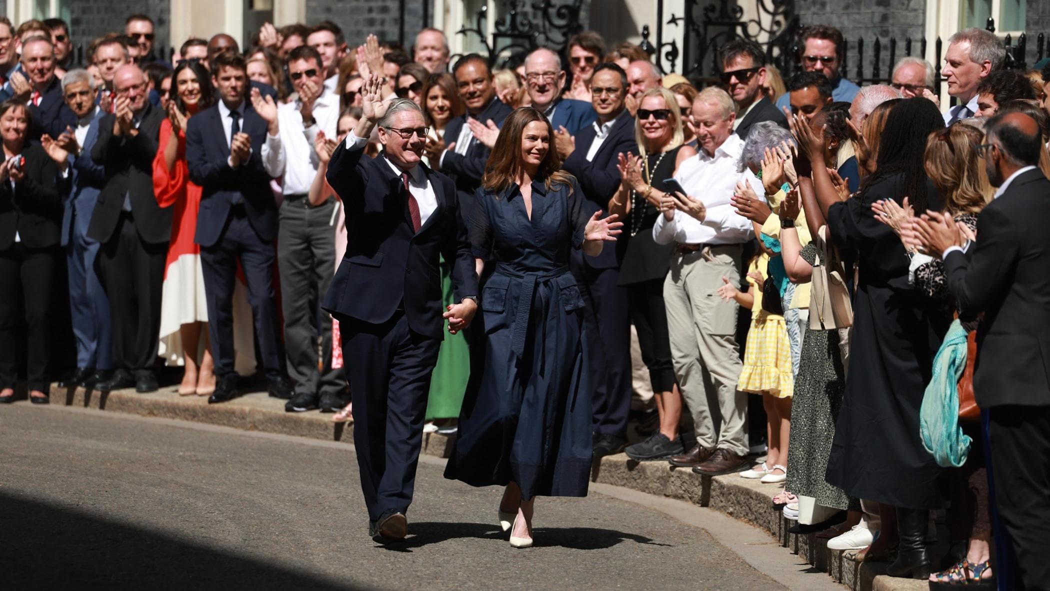 l8217addio di starmer a downing street presentate le dimissioni ufficiali a re carlo da Repubblica.it l8217addio di starmer a downing street presentate le dimissioni ufficiali a re carlo