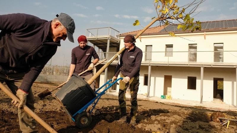 Da cementificio a ostello: a Casale Monferrato l’archeologia industriale vira ospitalità sostenibile