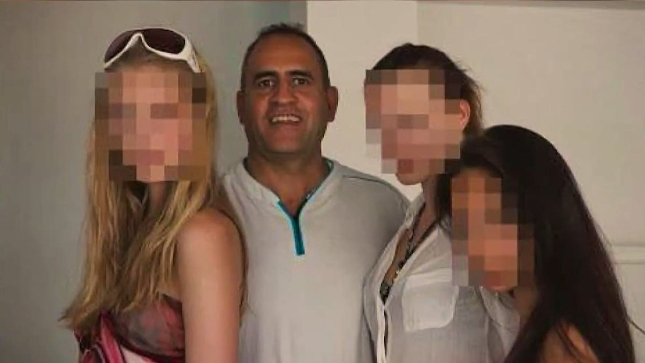 daniel siad il presunto reclutatore di modelle di epstein trovato morto in casa fuori parigi da Repubblica.it daniel siad il presunto reclutatore di modelle di epstein trovato morto in casa fuori parigi