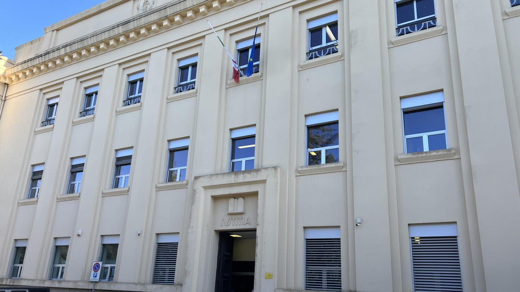 bambino di 18 mesi muore in ospedale a catanzaro altri quattro ricoverati da Repubblica.it bambino di 18 mesi muore in ospedale a catanzaro altri quattro ricoverati