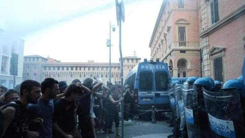 Da Bologna a Torino, la strategia del Viminale che penalizza i sindaci