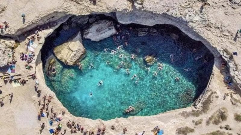 Dalla Grotta della Poesia alla Fontana di Trevi: 10 luoghi iconici dove i turisti pagano il ticket