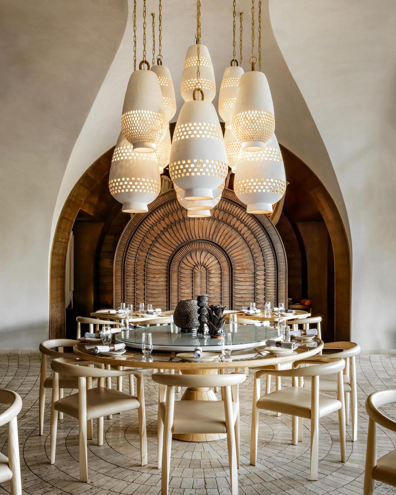 Il ristorante Mijo del Durango Resort a Las Vegas. Gli interni richiamano la pianta di agave, centrale nella gastronomia messicana (foto Brandon Barr&eacute;)
