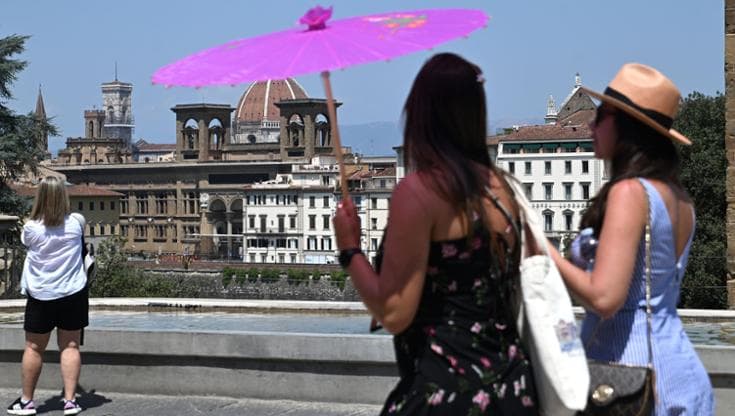 Previsioni meteo: nuova ondata di caldo africano in arrivo, fino a 7 gradi oltre la media