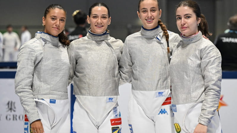 Il team di sciabola ai Mondiali (foto Bizzi/FIE)