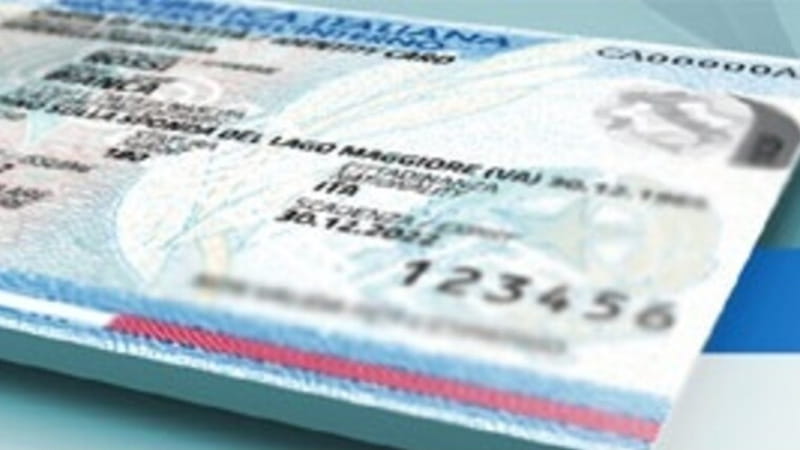 Arriva la carta d’identità “a vita”. Da domani nessuna scadenza per chi ha 70 anni