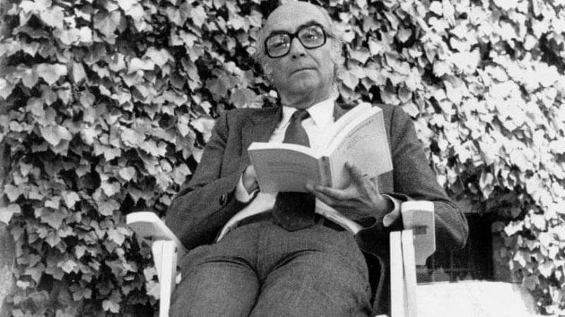 Lo scrittore José Saramago (1922-2010)
