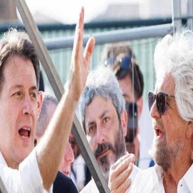 Anteprima: Torna Grillo e attacca il M5S: “Il palazzo lo ha cambiato”. Conte: “Definì Draghi grillin…