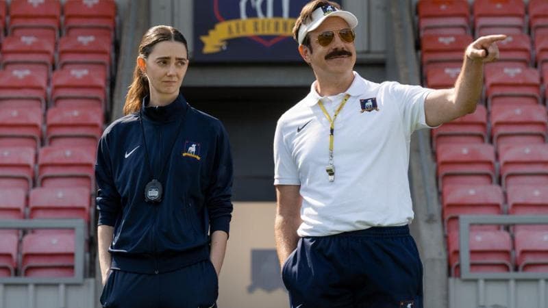 Ted Lasso, Sudeikis: “Alle giocatrici non basta sapere quanto saltare in alto, vogliono il perché”
