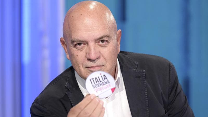Anteprima: Cacciato dai suoi sovranisti perché sempre più a destra, la triste deriva del fasciocomun…