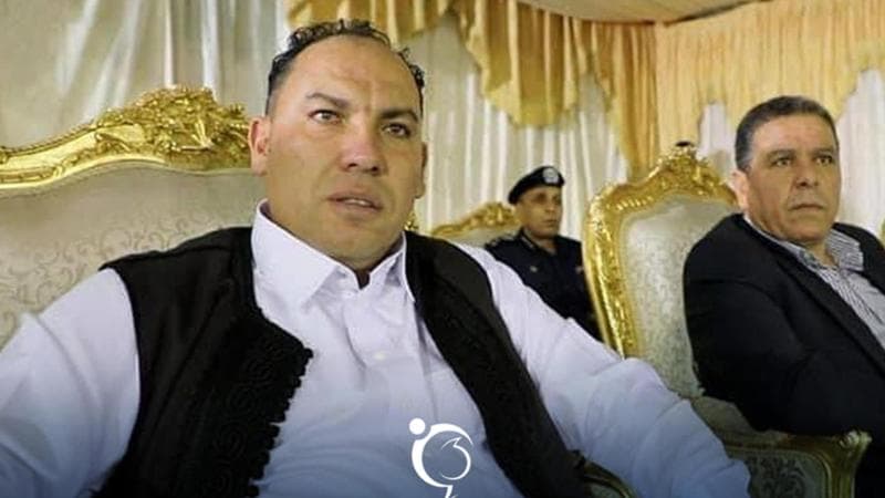 Anteprima: Dalla sua villa di Tripoli il generale resta al potere e lavora a una cybermilizia