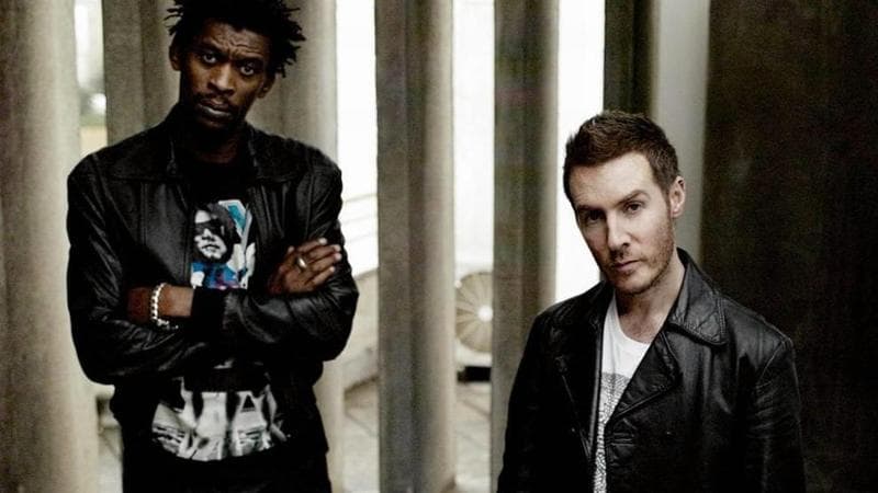 Massive Attack bannati da Singapore per aver scandito “Free Palestine” durante il concerto