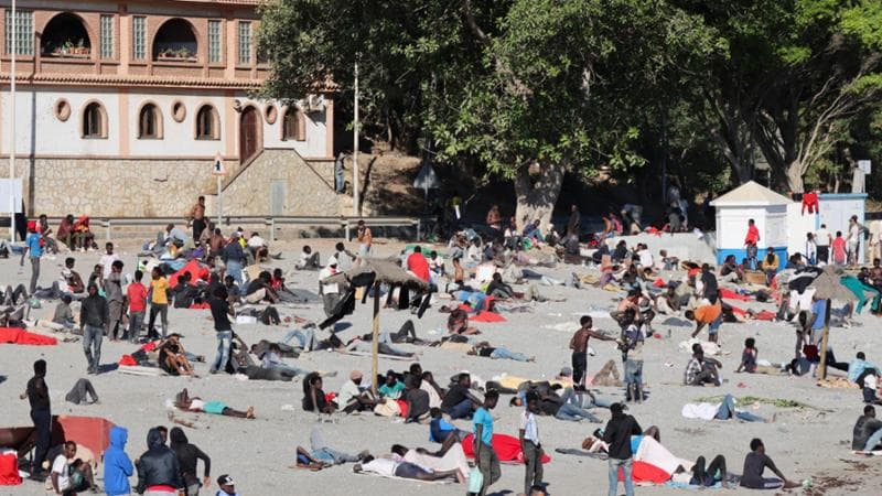 Anteprima: Migranti, un decreto legge per assumere 500 agenti alle frontiere: la mossa del governo d…