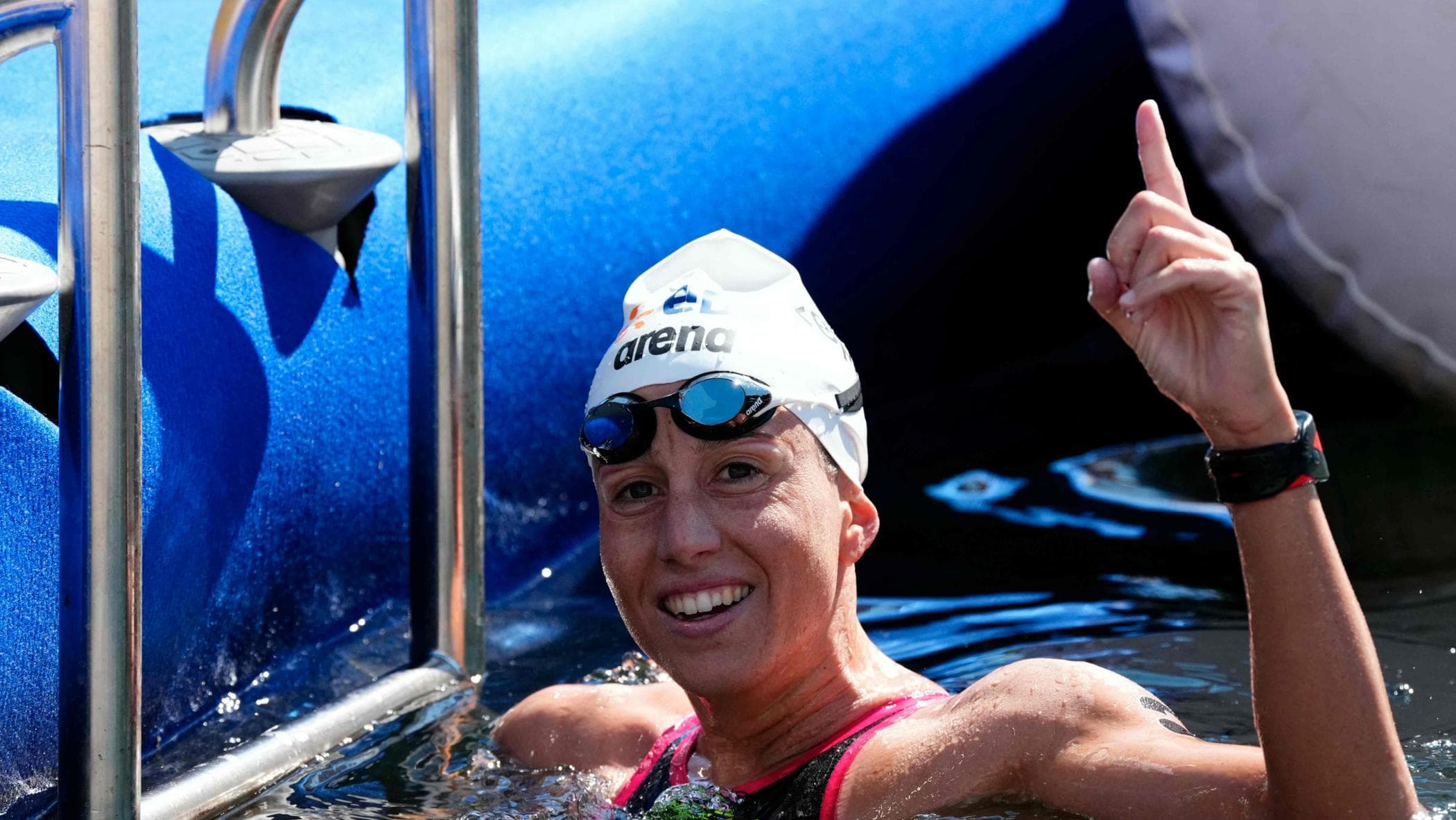 Taddeucci oro nella 10 km. Poi critica la Senna: “Dentro ci ho trovato di tutto”. Bronzo per Caponi