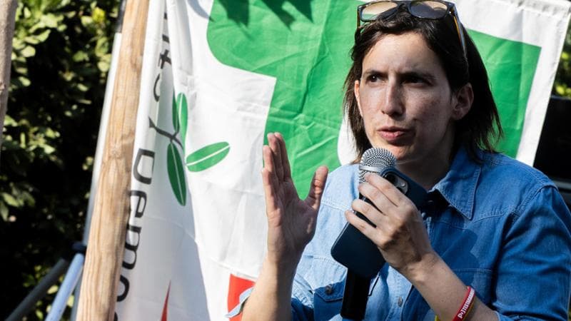 Anteprima: Schlein serra le file del Pd. Faccia a faccia con Guerini e sprint sulle primarie