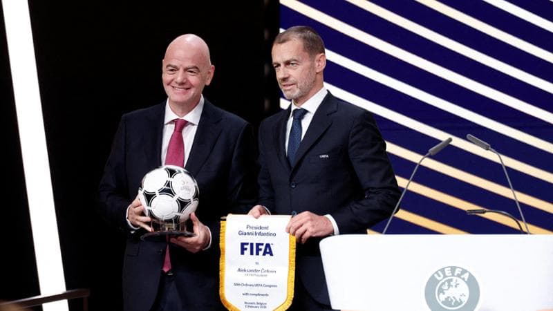 Il presidente Fifa Gianni Infantino e il numero uno dell'Uefa Alexander Ceferin
