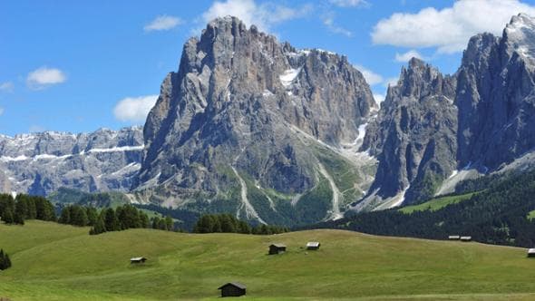 ACCOLTELLAMENTO DELLA PROF: il 13enne ispirato dall'ACCELERAZIONISMO ESTREMISTA