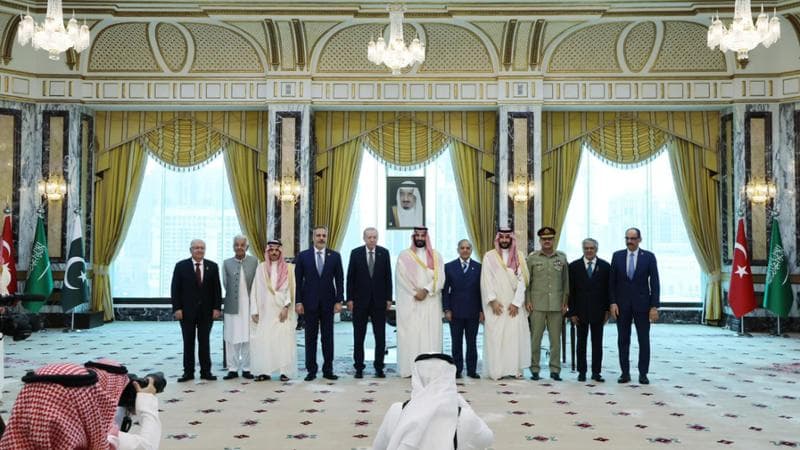 Anteprima: Patto Arabia-Turchia-Pakistan, ecco la “Nato” dei Paesi sunniti