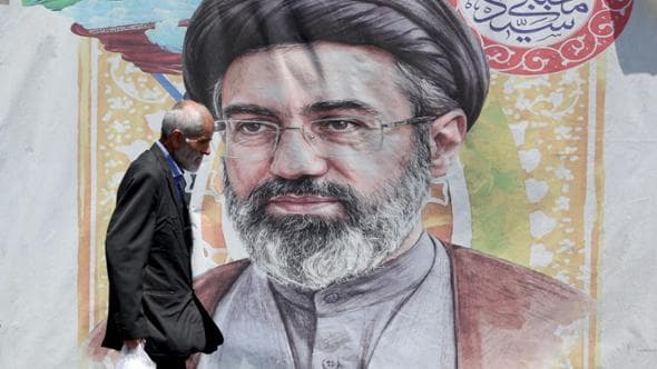 “Mojtaba Khamenei è in fin di vita”: l'Iran scosso dalle voci sulla Guida Suprema