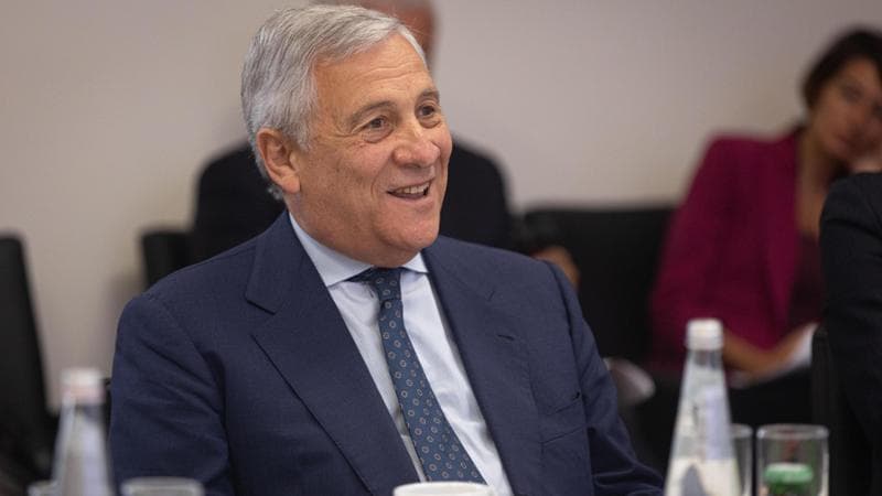 Resta la tensione con la Spagna. Tajani: dietrofront dopo il 15