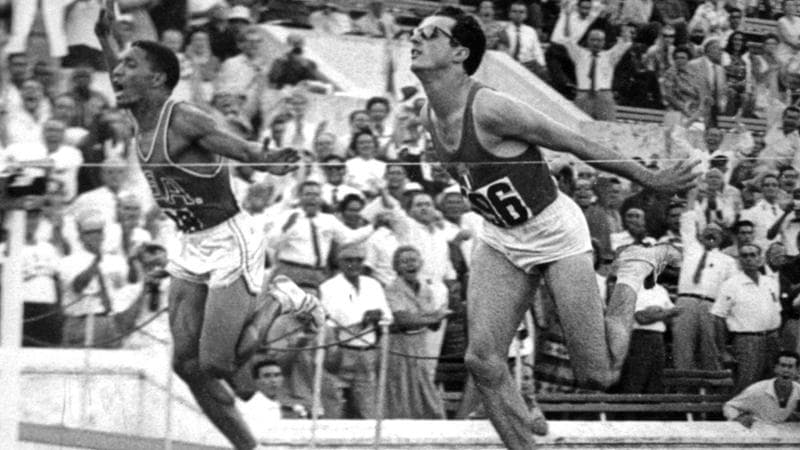 Berruti vince la finale dei 200 metri alle Olimpiadi del 1960 a Roma