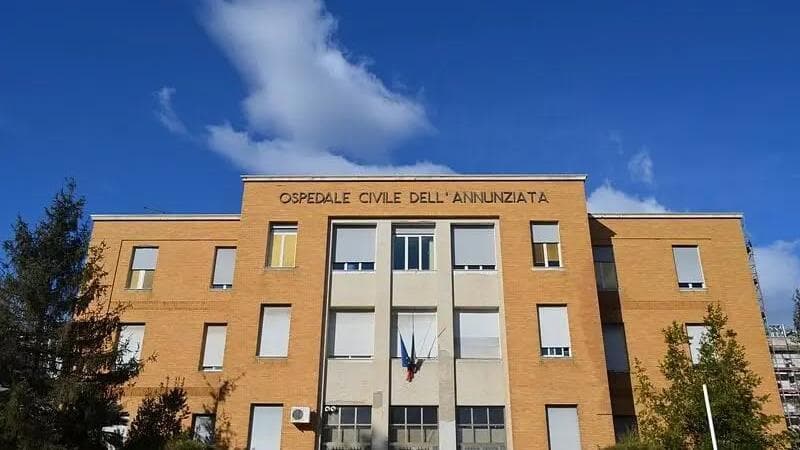 Pestaggio fuori da un locale in Calabria, morto l’addetto alla sicurezza aggredito sabato notte