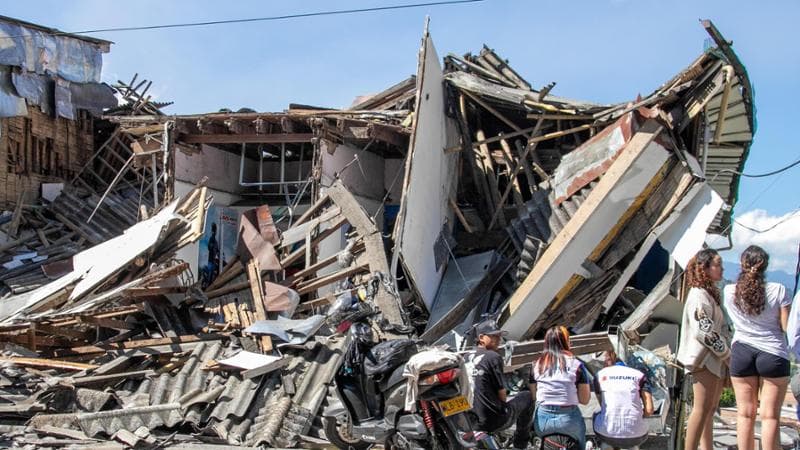 Sisma devasta la Colombia: “I morti saranno centinaia”. Strade e aeroporti bloccati