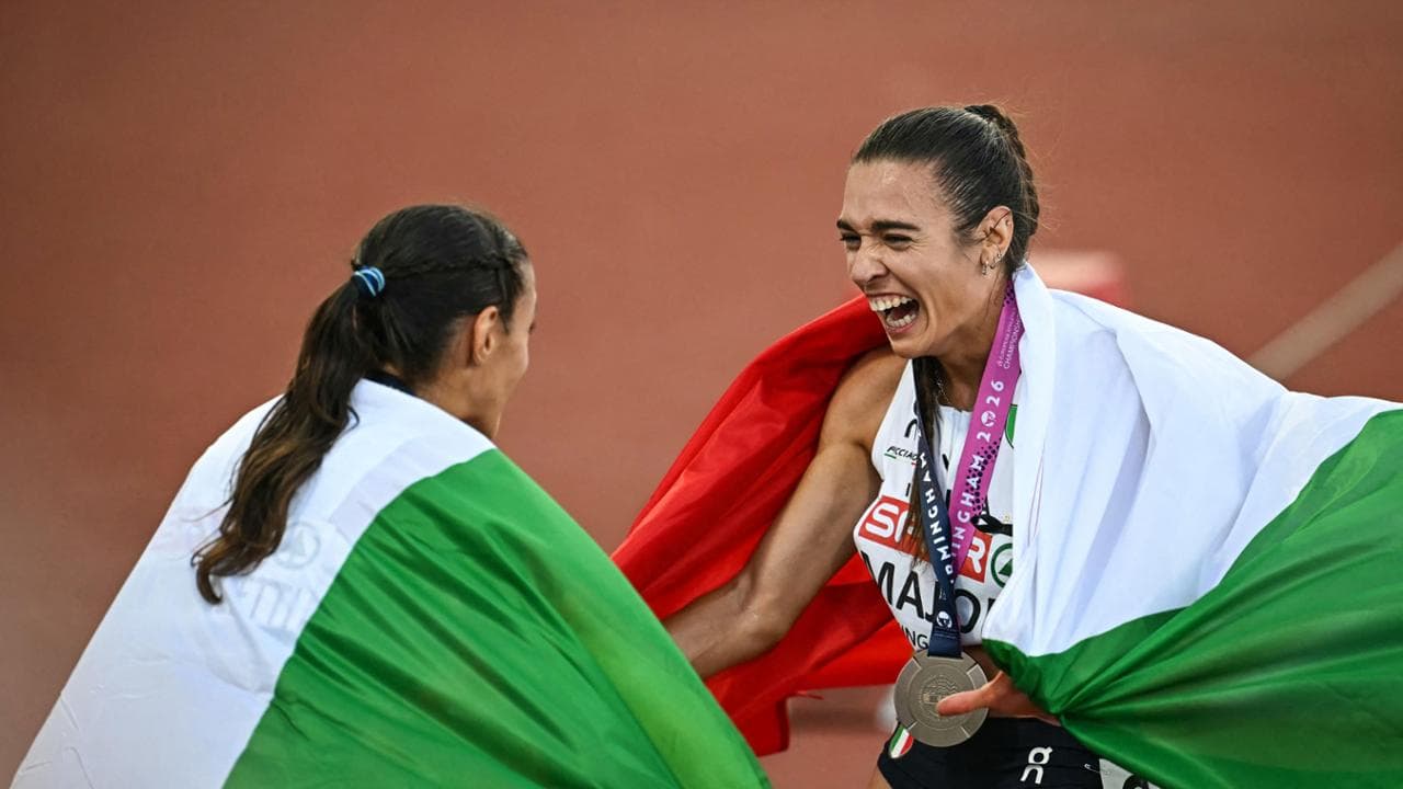 L'abbraccio tra Micol Majori e Battocletti