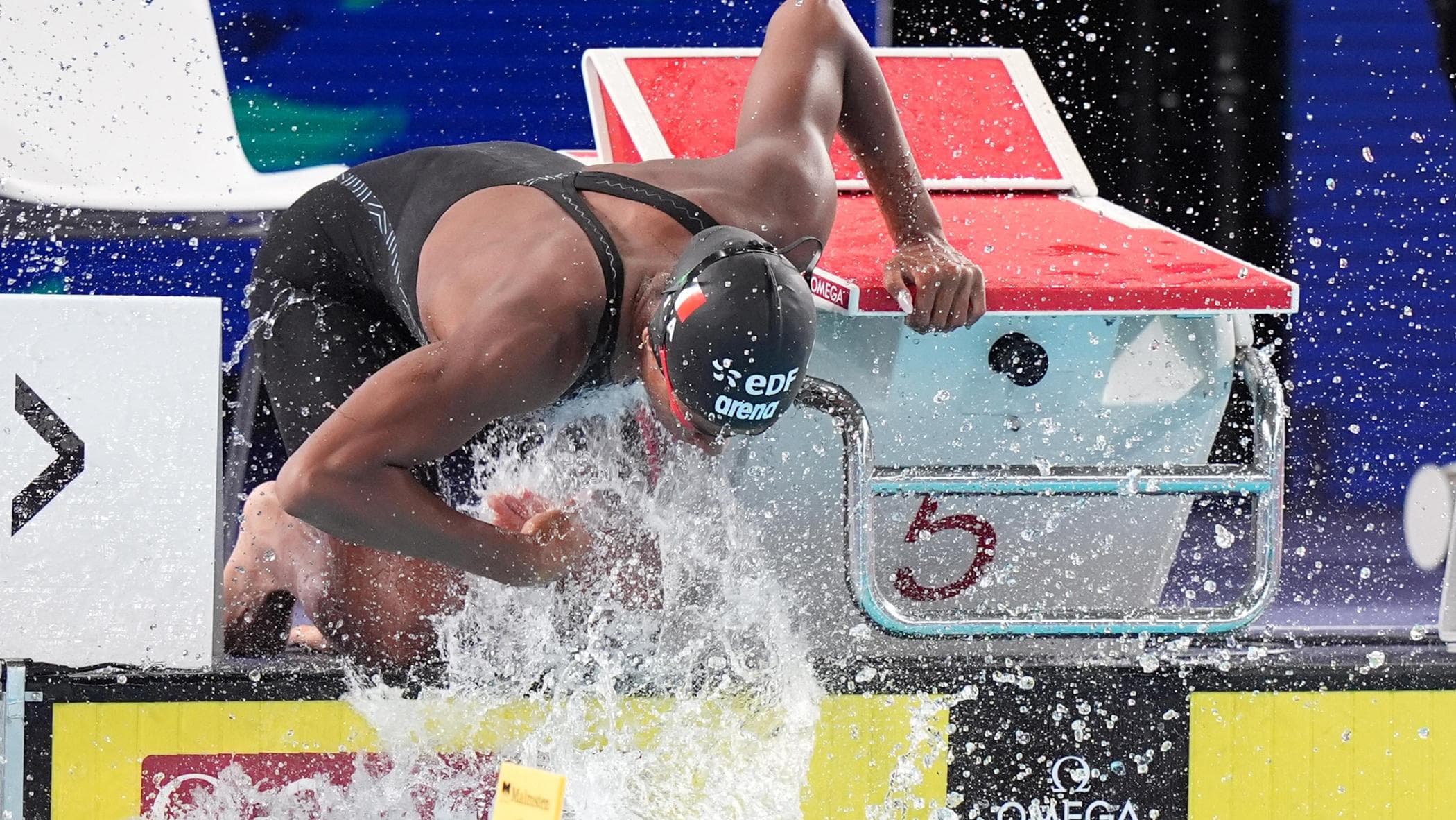 Europei di nuoto in diretta: Curtis miglior tempo nei 50 dorso, in finale la 4x100 sl femminile