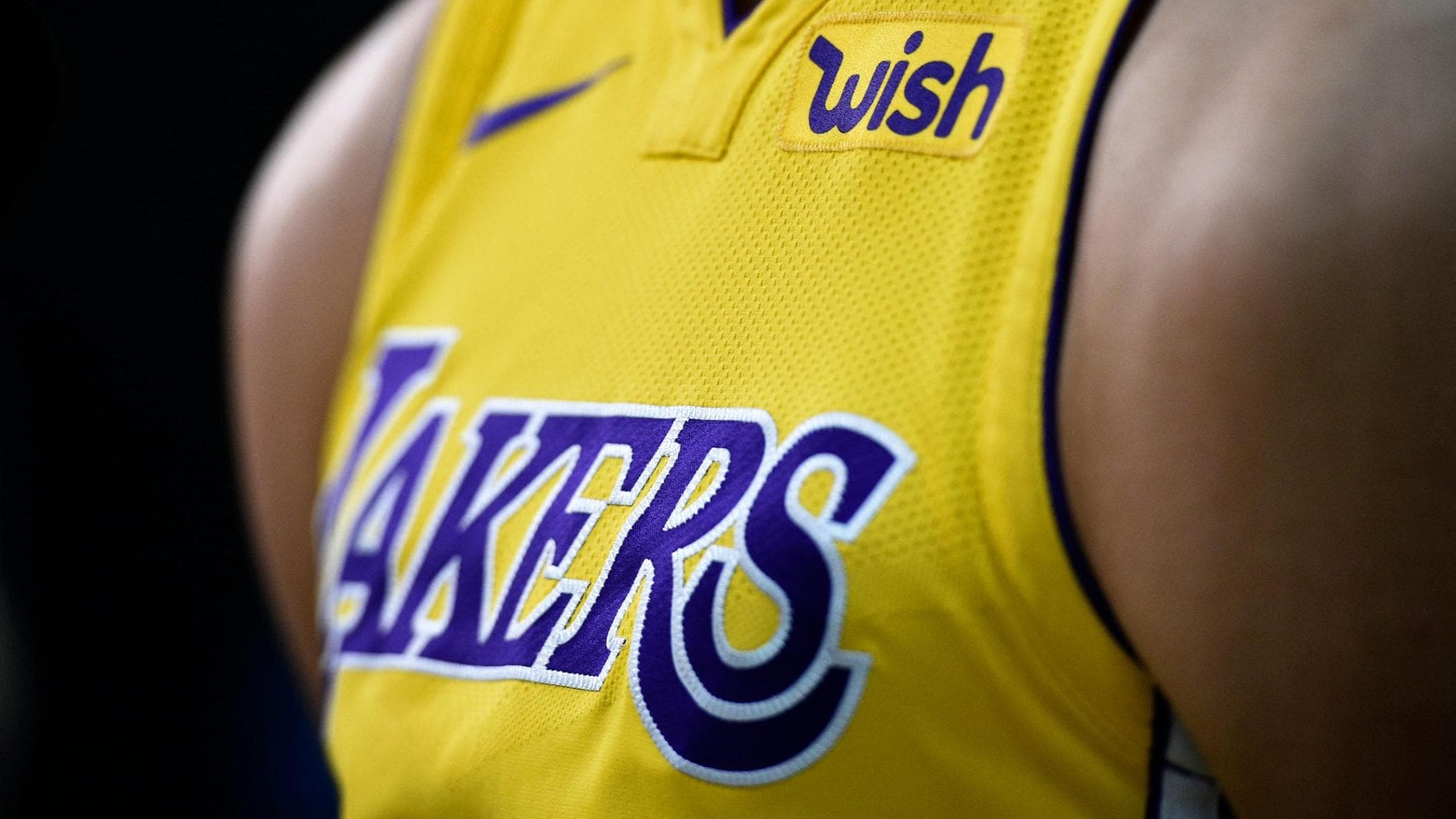 Joshua Kushner, 12 miliardi per i Lakers: il fratello del genero di Trump mette le mani sull’Nba