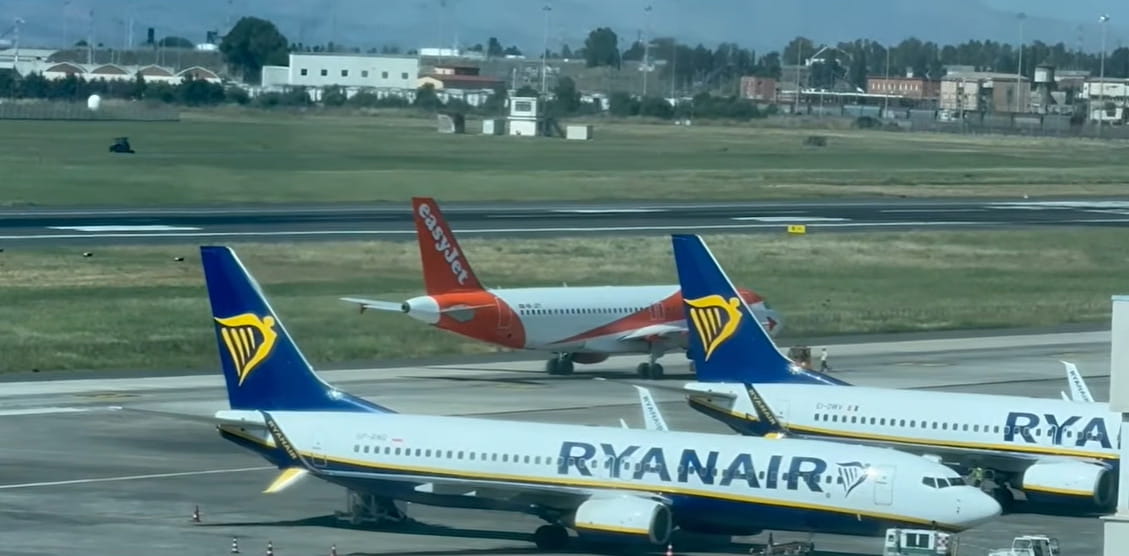 Aerei di Ryanair ed easyJet a Catania