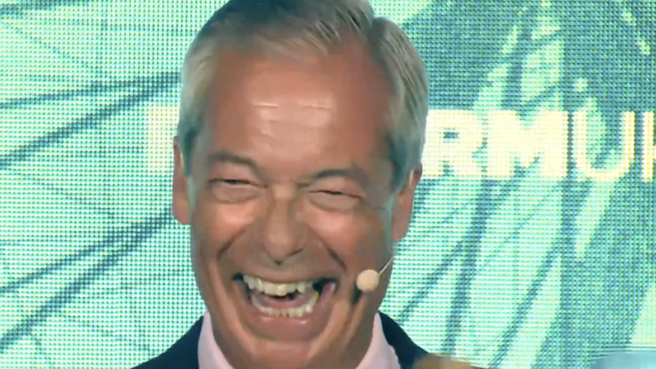 nigel farage vince la rielezione a clacton il popolo ha rimandato l8217establishment a quel paese da Repubblica.it nigel farage vince la rielezione a clacton il popolo ha rimandato l8217establishment a quel paese