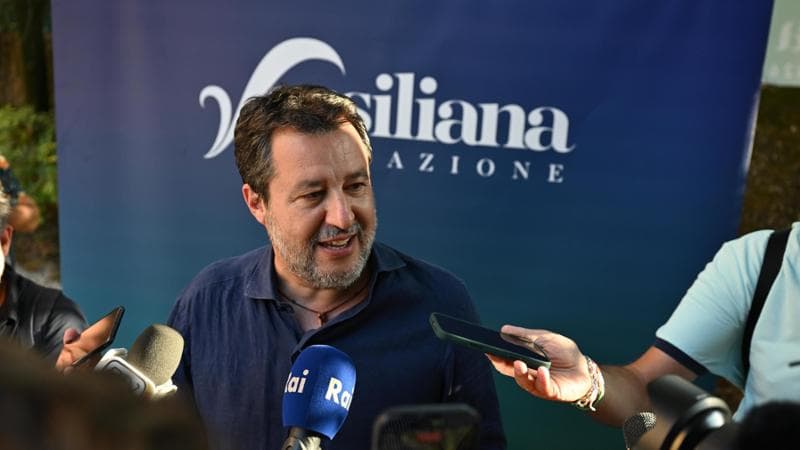 Anteprima: Salvini in difesa: “La Lega è una sola e il Ponte sullo Stretto va avanti”