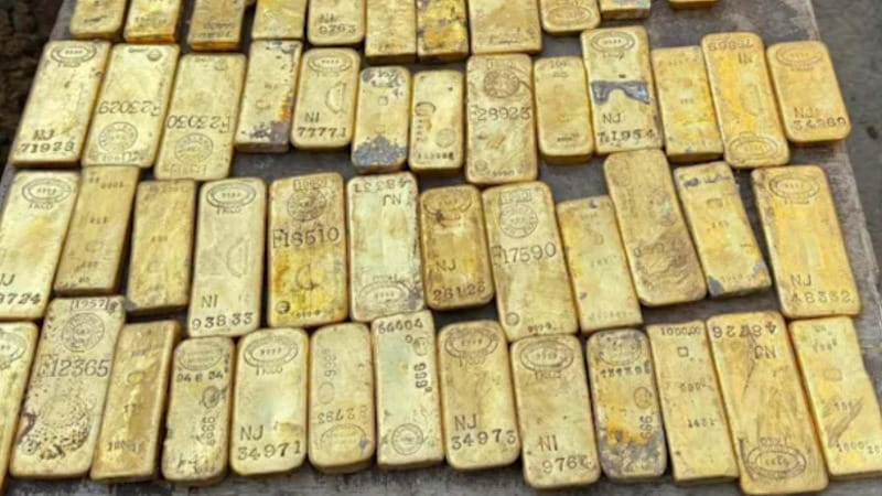 Anteprima: Belgio, scava nelle fognature e trova nove milioni di euro in lingotti