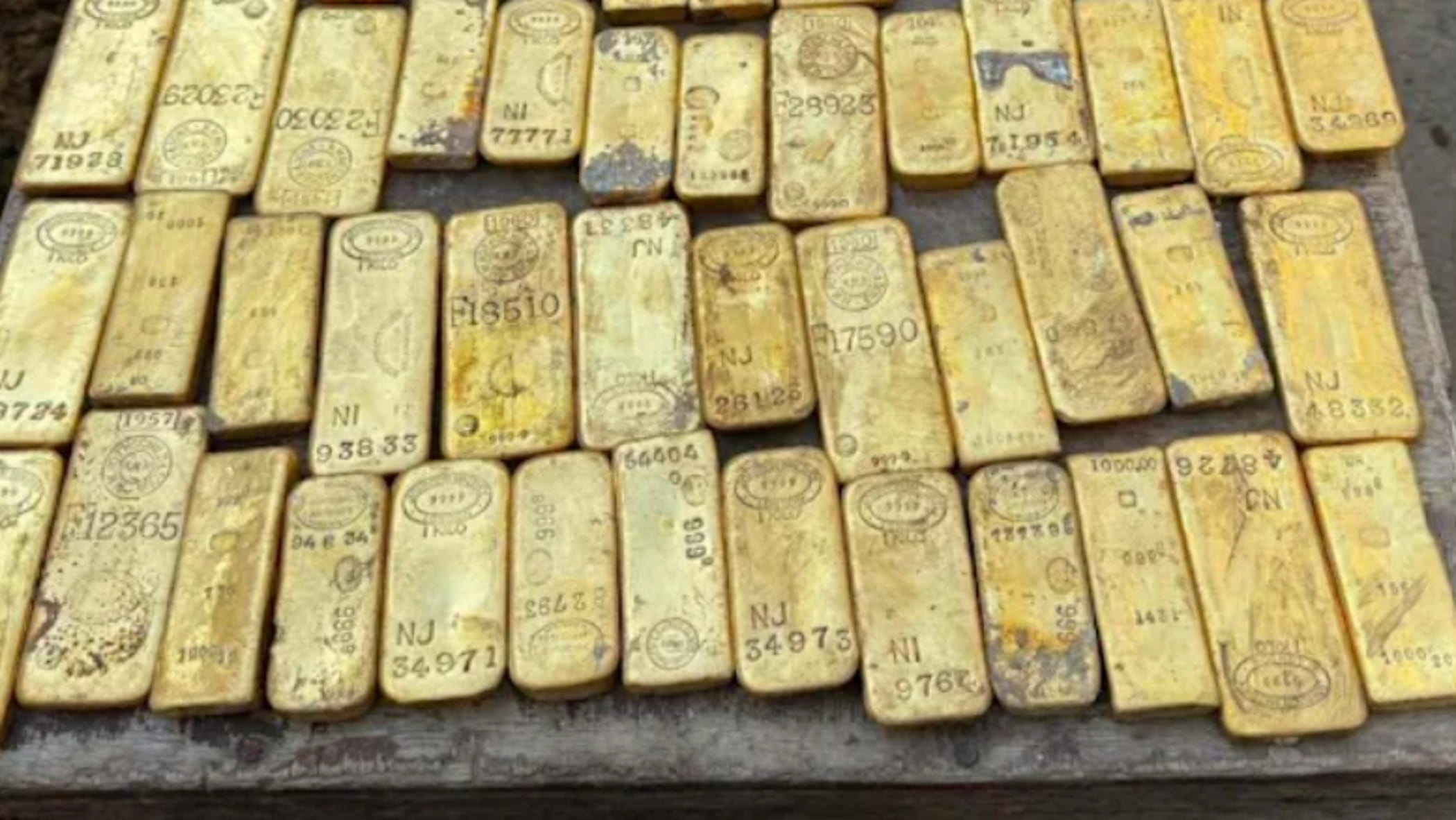 belgio scava nelle fognature e trova nove milioni di euro in lingotti da Repubblica.it belgio scava nelle fognature e trova nove milioni di euro in lingotti